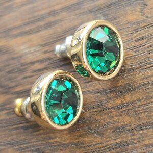 Swarovski goldtone emerald-green crystal stud earrings, vintage.